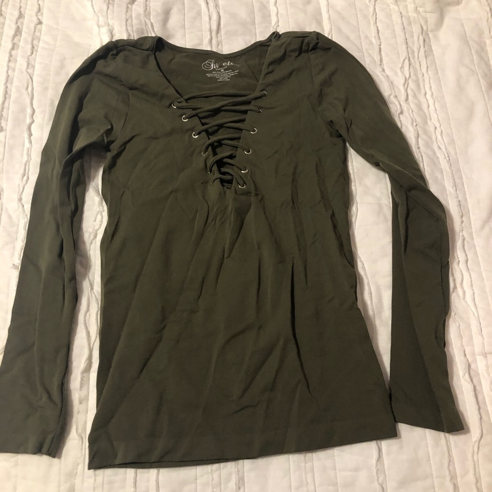 Fighting green long sleeve with lace up detail